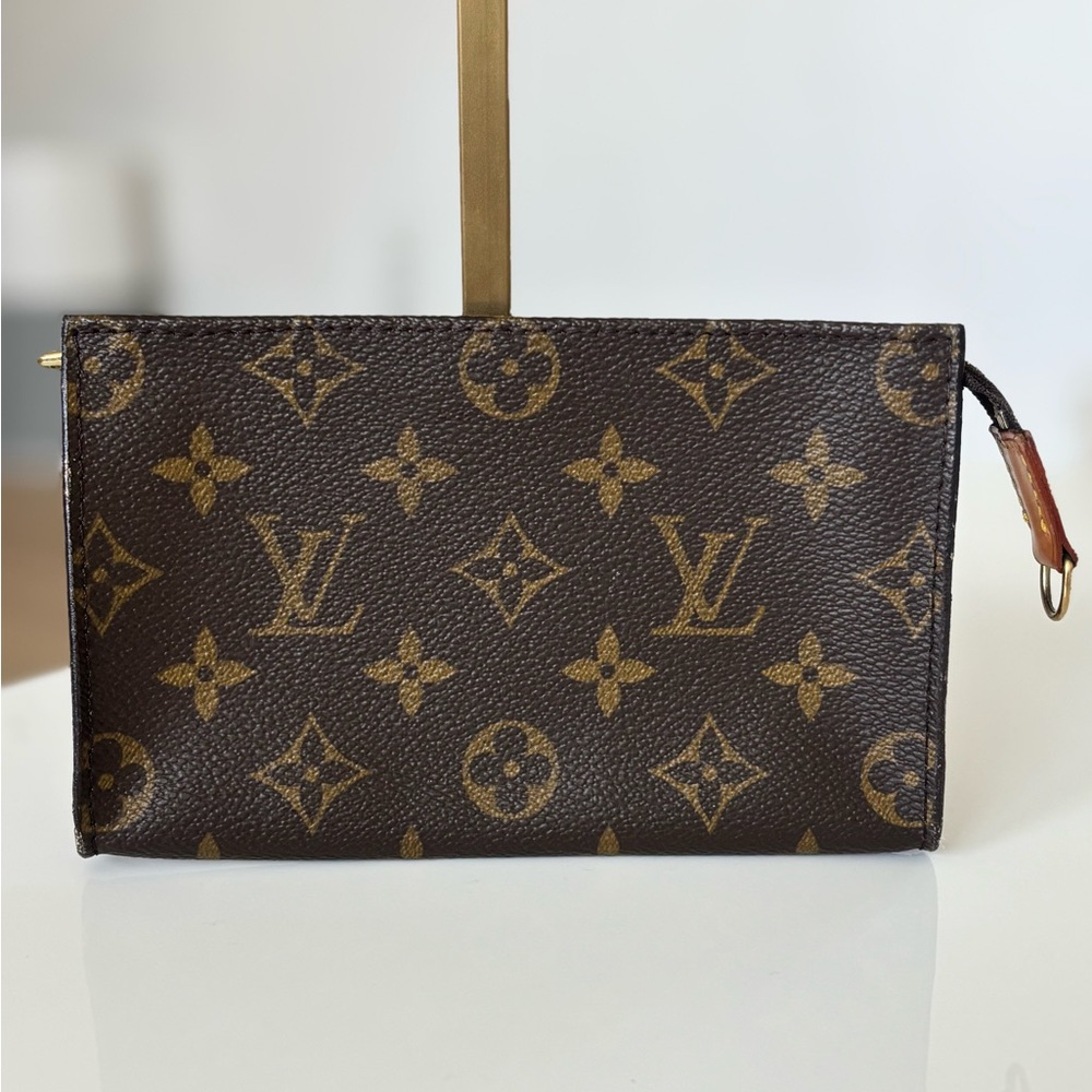 Louis Vuitton Bucket Pouch